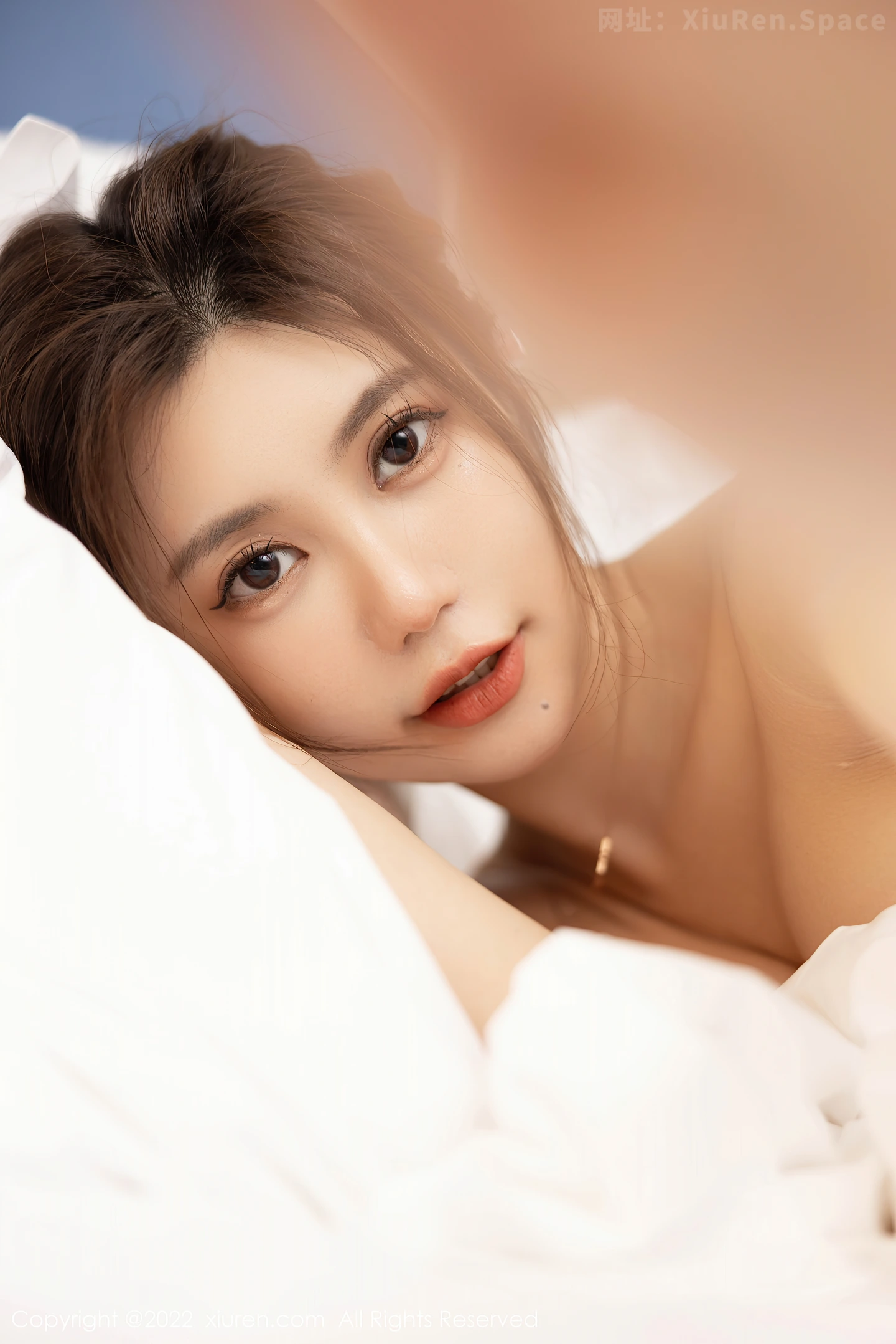 图片[6]-[XiuRen秀人网]VOL.4977 女神绮里嘉ula海南心愿旅拍床上大尺度半脱秀惹火身材诱惑写真63P-秀人网官方网站